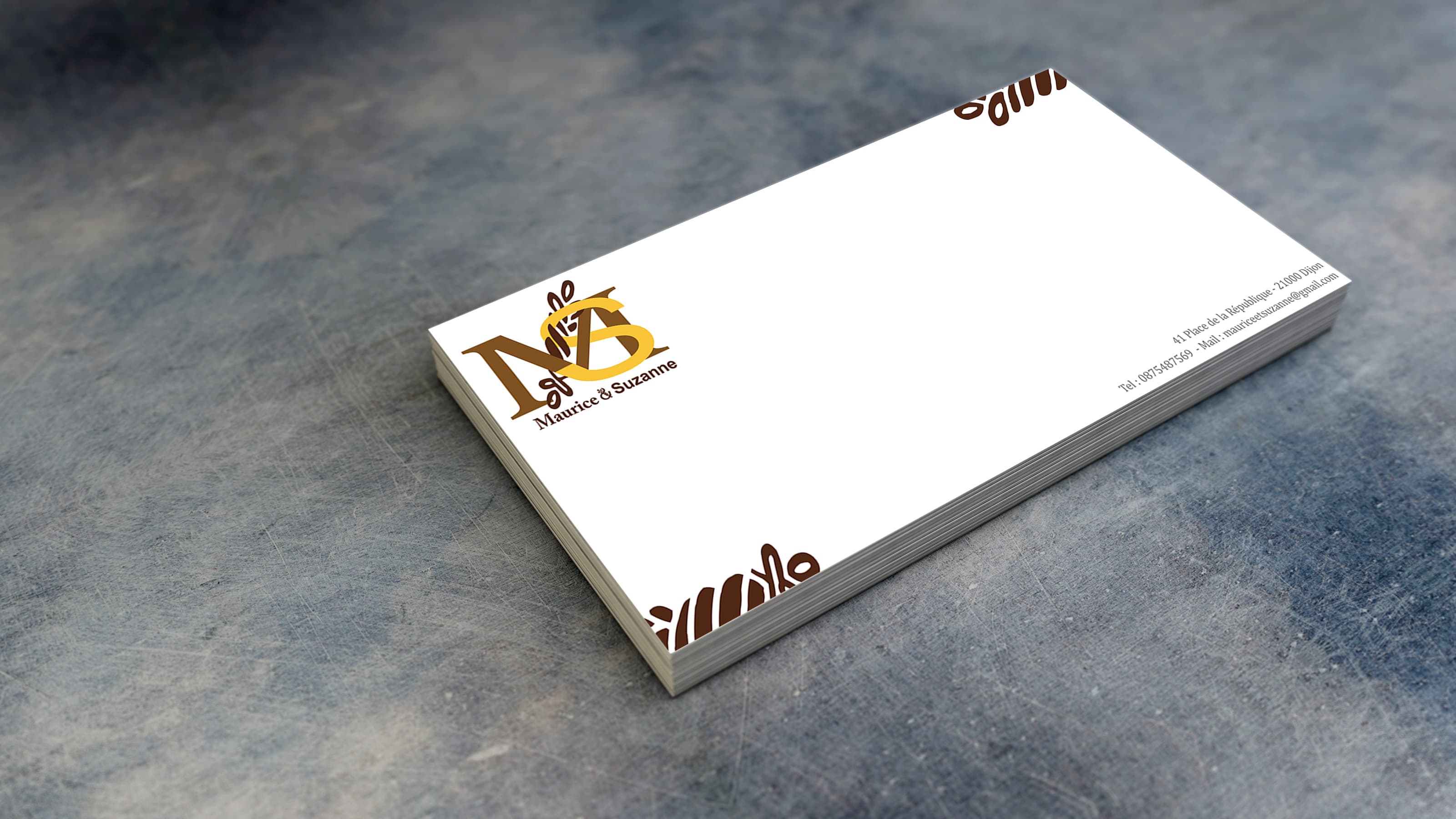 Mockup de carte de correspondance Maurice & Suzanne